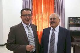 محامي الرئيس السابق " صالح " يكشف خطوات الإنقلاب القادم ويهدد الحوثيين .. ويكشف معلومات صادمه عن تحالف الحوثيين والمؤتمر