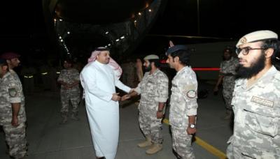 القوات القطرية المشاركة في التحالف العربي تصل قطر قادمة من السعودية
