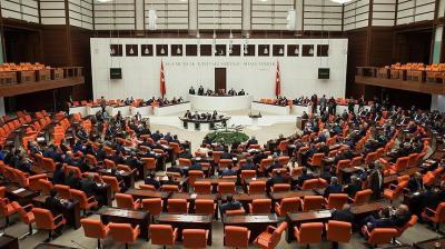 البرلمان التركي يوافق على مشروع قانون نشر قوات مسلحة في قطر