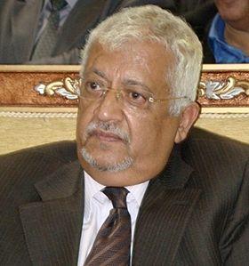 الدكتور ياسين سعيد نعمان يعلّق على الأنباء التي تناولت عودة أحمد علي عبدالله صالح 
