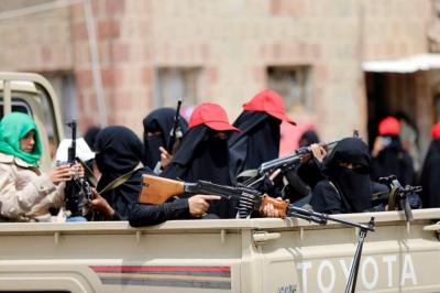 ظاهرة تجنيد النساء تتزايد من قبل الحوثيين في صنعاء