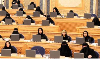 مجلس الشورى السعودي يمنح المرأة السعودية ميزة جديدة عقب إصدار قرار بالموافقة على قيادتها للسيارات