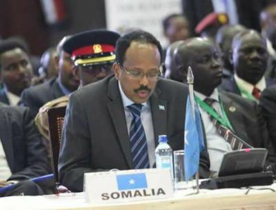 الرئيس الصومالي حزين على الوضع في اليمن ويدعوا اليمنيين للنزوح إلى بلاده !