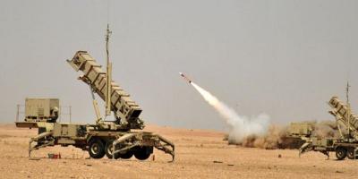 إطلاق صاروخ باليستي على جازان .. الدفاع الجوي السعودي يعترضه والحوثيون يقولون أنهم إستهدفوا خزانات آرامكو