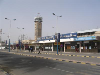 الإعلان عن ترتيبات لفتح مطار صنعاء أمام المرضى 