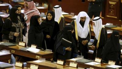 مجلس الشورى السعودي يرفض توظيف النساء في الوظائف العسكرية