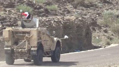 مصرع 13 حوثيا في جبهة الملاجم بالبيضاء وطيران التحالف يدمر مخزنًا للأسلحة