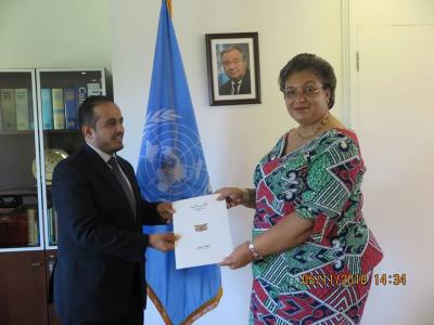 السفير عبد السلام العواضي يقدم أوراق اعتماده مندوباً لليمن لدى الأمم المتحدة في نيروبي