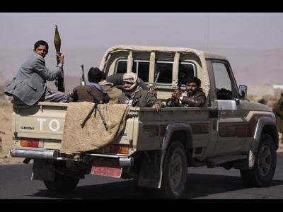 الحوثيون ينسحبون من بعض المناطق التي سيطروا عليها بهمدان منطقة " ضروان "  بعد تطمينات اللواء الحاوري بعدم التواجد العسكري فيها