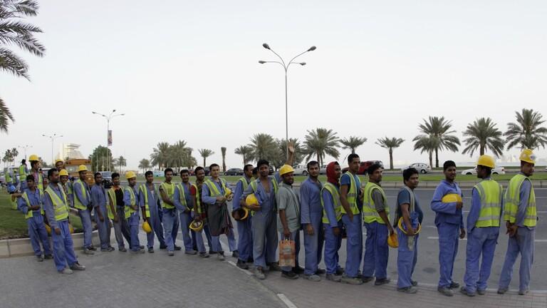 قطر تعد قانوناً جديدا للعمالة الأجنبية