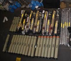 البحرية الأمريكية تصادر أسلحة نوعية وصواريخ كانت في طريقها للحوثيين
