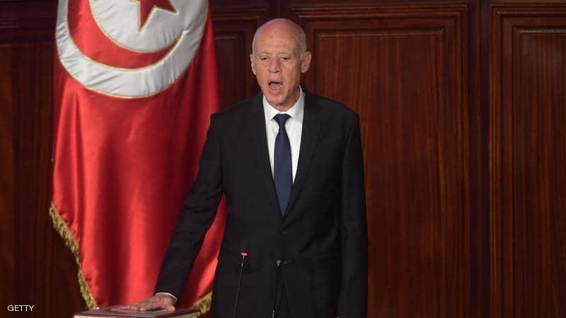 الرئيس التونسي يلوح بحل البرلمان والدعوة لانتخابات مبكرة