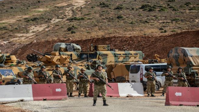 مقتل 33 جندياً تركياً بغارة للنظام السوري في إدلب.. وأنقرة تتوعد بالرد .. وحلف الناتو يعقد إجتماع 