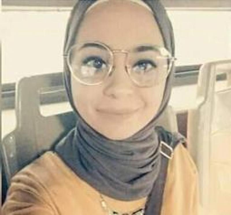 فتاه يمنية تعلن إصابتها بـ " كورونا " ( صوره)