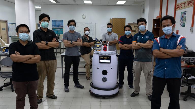 ماليزيا تعلن ابتكار روبوت لفحص المصابين بكورونا