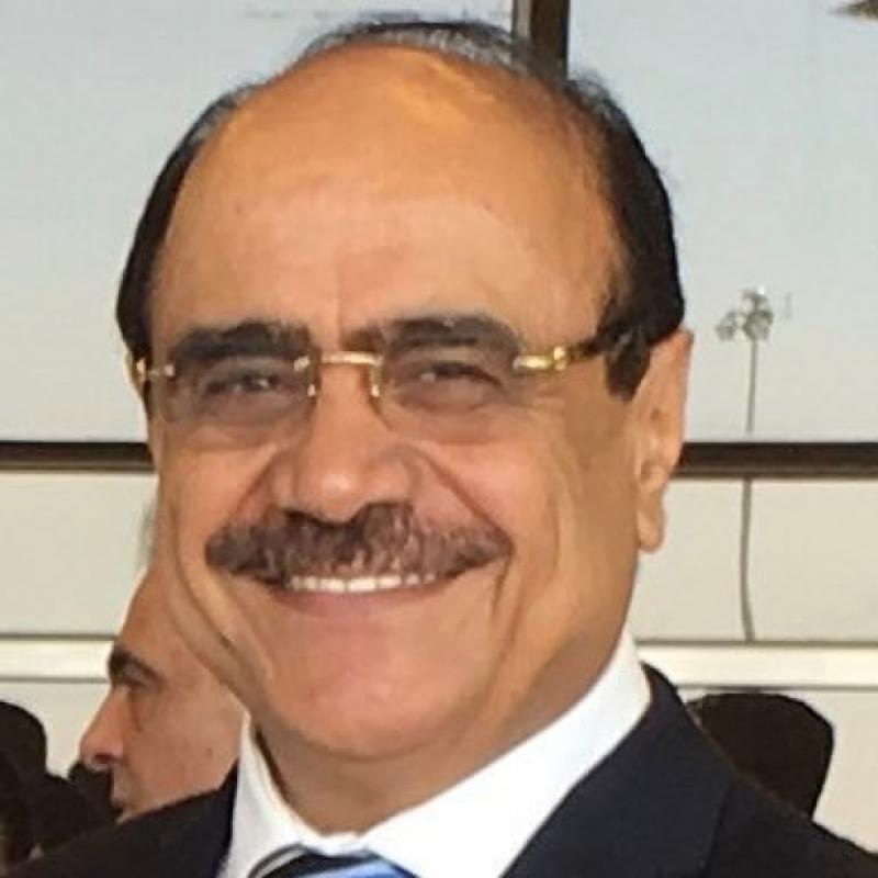 السفير العمراني يعلن مغادرة الرحلة الرابعة لنقل العالقين اليمنيين من الاردن