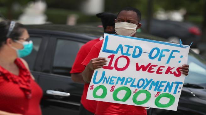 جائحة كورونا تزيد ثروات أغنياء أميركا وتشعل نسب البطالة