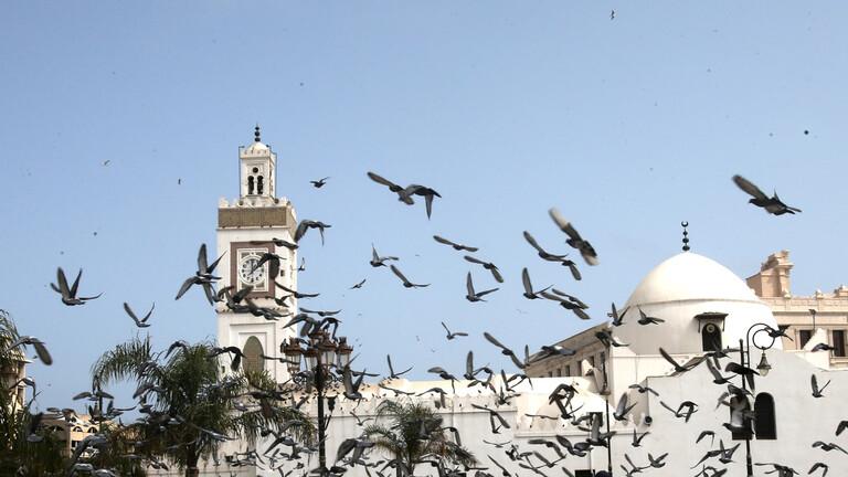 7 دول عربية حتى الآن تمنع إقامة صلاة عيد الأضحى في المساجد