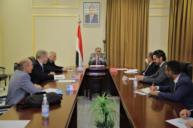 وزير الخارجية " الحضرمي "  يبحث مع سفراء الدول الخمس دائمة العضوية بمجلس الأمن ملف السلام في اليمن