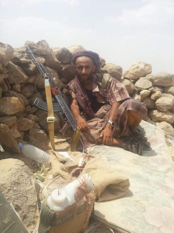 محافظ الجوف الأسبق ينعي إستشهاد نجل شقيقه في مواجهات مع الحوثيين ( صور)
