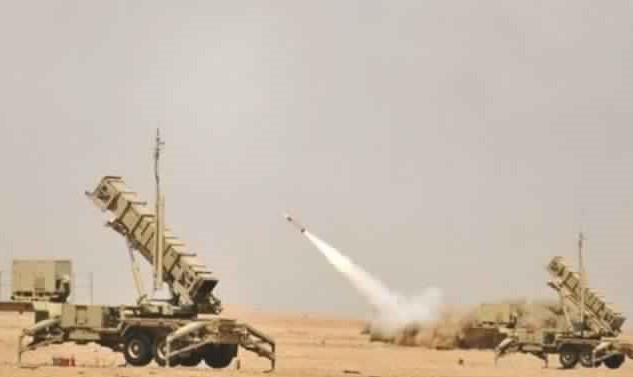 الحوثيون يعلنون إستهداف موقع عسكري سعودي بطائرة " مفخخة "