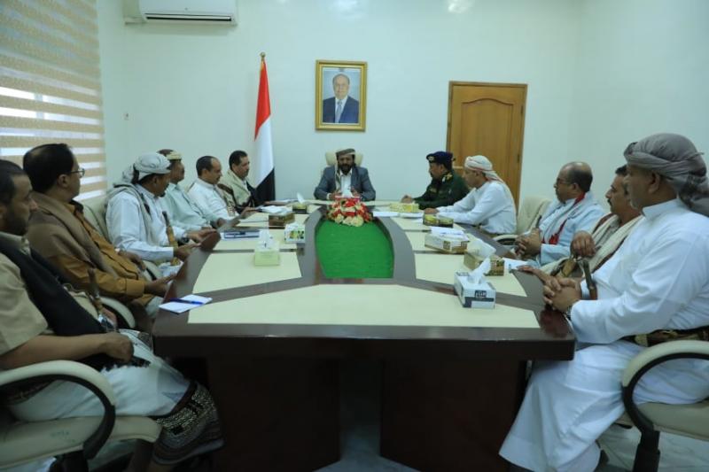 محافظ مأرب يرد على هجوم الحوثيين وأنباء قرب سقوط مأرب بالإستعداد للإحتفالات 