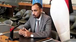 وزير يمني من أبناء سقطرى يدعوا إلى إجتماع طارئ للحكومة لمناقشة ما يجري من تطورات خطيرة