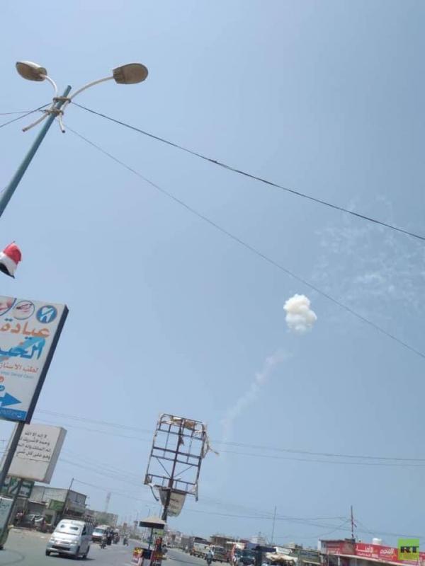 إعتراض صاروخ باليستي أطلقه الحوثيون على مدينة المخا بالساحل الغربي ( صورة)