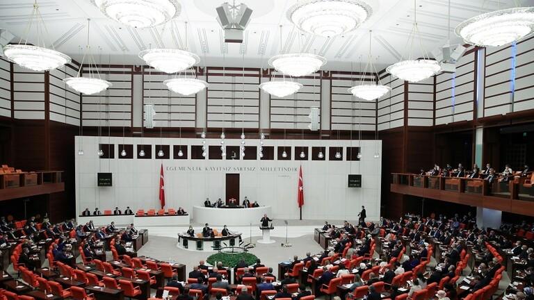 البرلمان التركي يمدد الإذن باستخدام القوات المسلحة في سوريا والعراق لمدة عام
