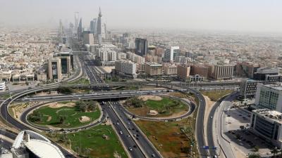 السعودية تعتزم وقف التعاقد مع الشركات الإقليمية التي مقرها خارج المملكة