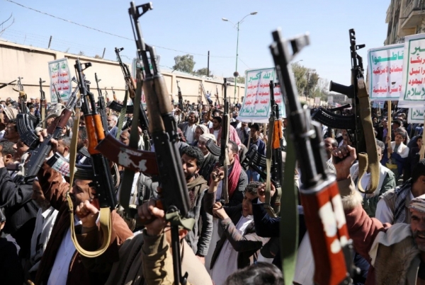 مجلة أمريكية : إيران حريصة على إستخدام الحوثيين في مفاوضات الملف النووي