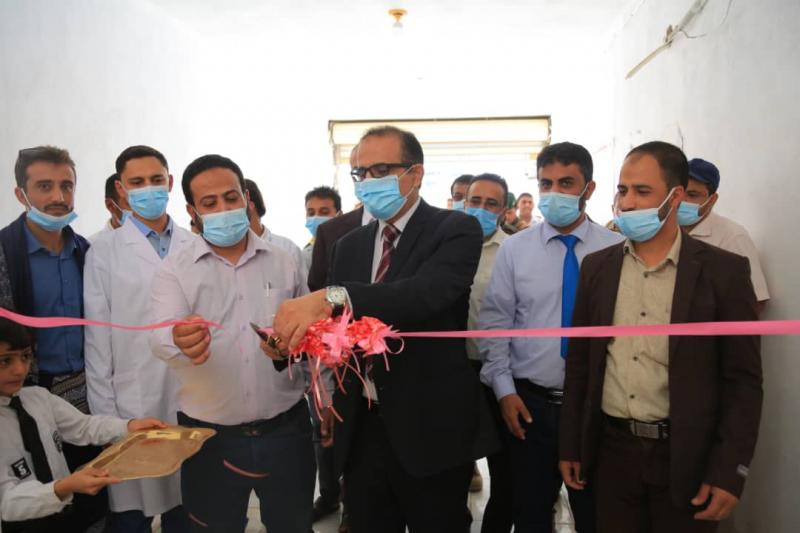 الوزير بحيبح يفتتح المركز الوطني لمختبرات الصحة العامة بمأرب  