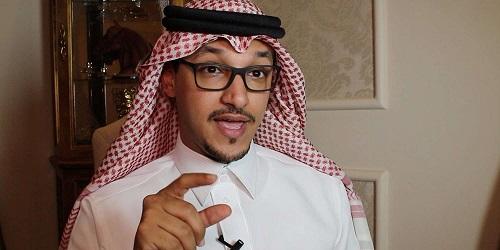 محلل سياسي سعودي يهاجم بن بريك عقب تهديد الأخير بإستخدام " الصميل" !