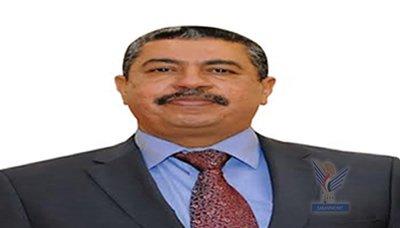 رئيس الوزراء " بحاح" يصل صنعاء  منذ تكليفه لرئاسة الحكومة - ويُدلي بأول تصريحاً له 