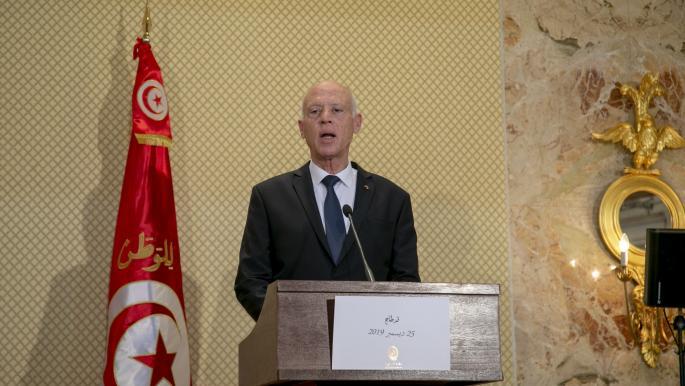 الرئيس التونسي يعلق العمل بالدستور جزئياً... والجريدة الرسمية تنشر تفاصيل التدابير الاستثنائية