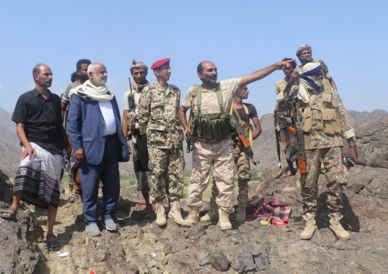محافظ الحديدة يتفقد المناطق والمديريات عقب تحريرها من الحوثيين ( صوره)