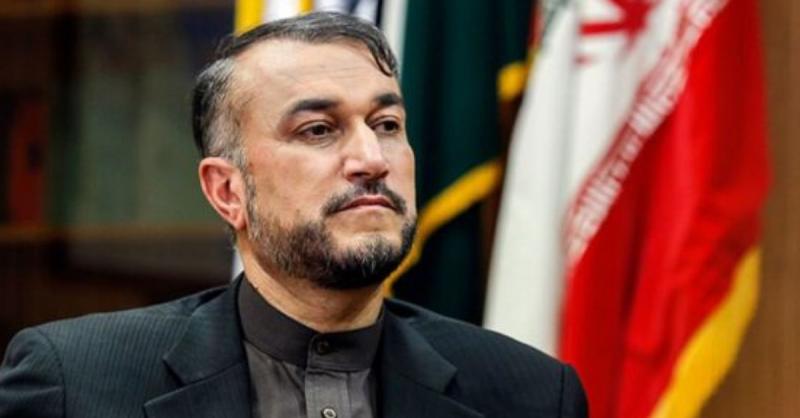 وزير الخارجية الإيراني يكشف نوع الحكومة التي تريدها بلاده في اليمن ويتحدث عن إستمرار عمل سفارته بصنعاء