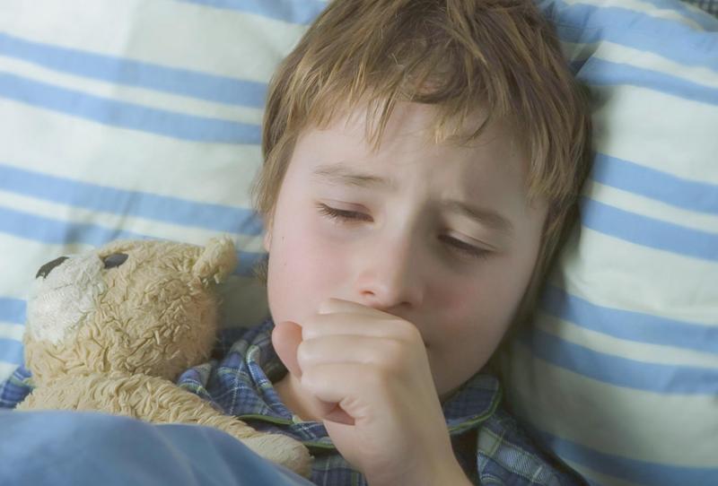 6 طرق لعلاج الكحة عند الأطفال وقت النوم