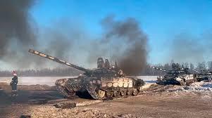 تكنولوجيا الأسلحة الخفيفة توقف تقدم الدب الروسي في أوكرانيا .. هل انتهى عصر الدبابات ؟