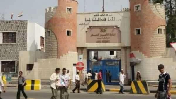 مصدر أمني يكشف عن إلقاء القبض على المتهمين باغتصاب الطفل المعاق في عدن .. والمفاجأة أنهم أقاربة