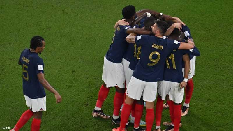 فرنسا أول المتأهلين إلى الدور الثاني في المونديال