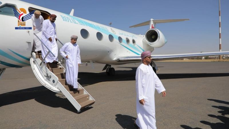 وصول وفد عُماني الى صنعاء .. وناطق الحوثيين يكشف الهدف من الزيارة