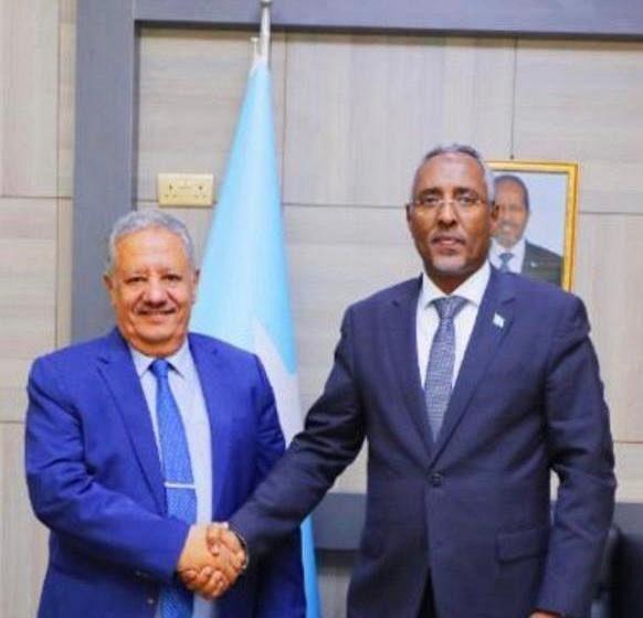 الخارجية الصومالية : لا نعامل اليمنيين كأجانب وكل المجالات أمامهم مفتوحة