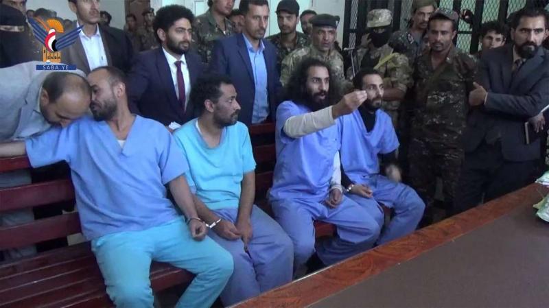 المحكمة الجزائية في صنعاء تبدأ محاكمة المومري وحجر وعلاو ( صوره)