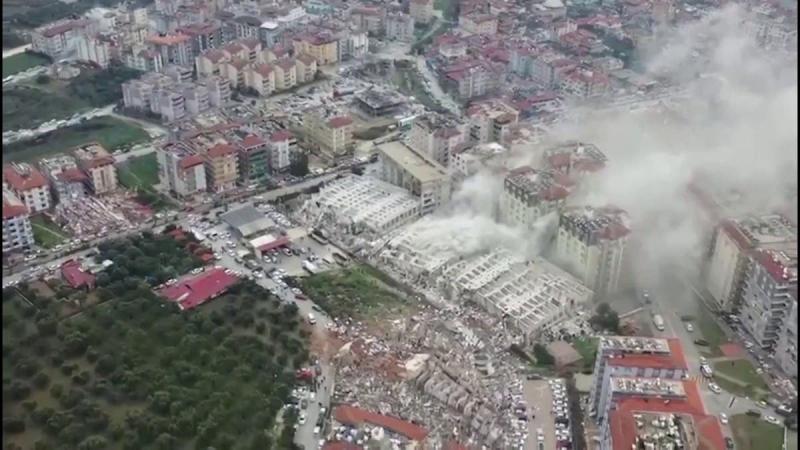 الأمل يتضاءل.. 20 ألف قتيل حصيلة زلزال تركيا وسوريا وما زال البحث جارياً عن ناجين