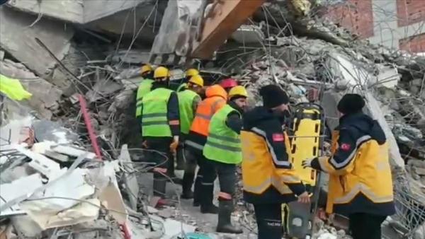 زلزال تركيا.. ارتفاع حصيلة الضحايا اليمنيين إلى ثمانية أشخاض