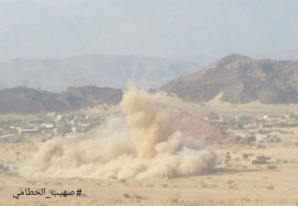 مليشيا الحوثي تُفجّر ثلاثة منازل بمديرية صرواح غربي مأرب