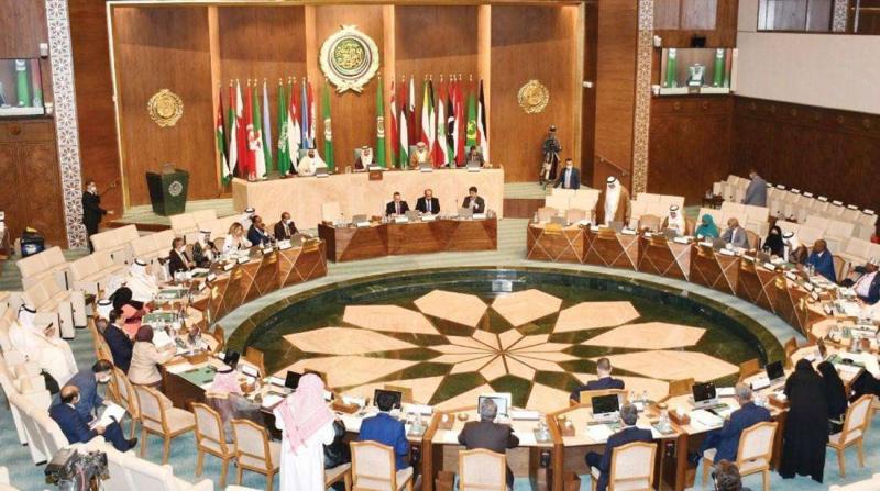 البرلمان العربي يجدد دعمه الكامل لليمن ومؤسساتها الشرعية تحت قيادة المجلس الرئاسي