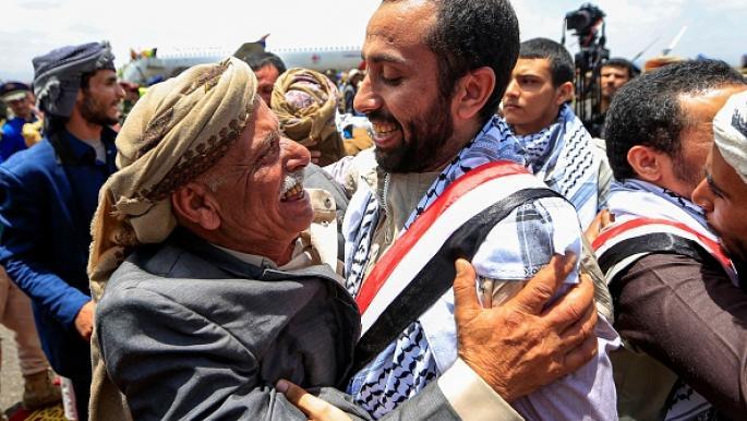 مشاورات جديدة بين الحكومة اليمنية والحوثيين حول الأسرى