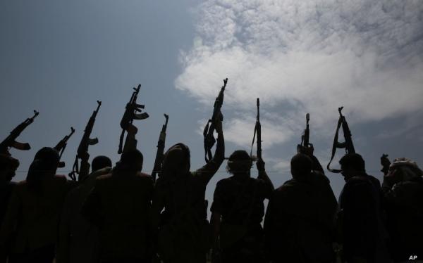 الحوثيون يختطفون ستة أشخاص من "آل الخراشي" في صعدة